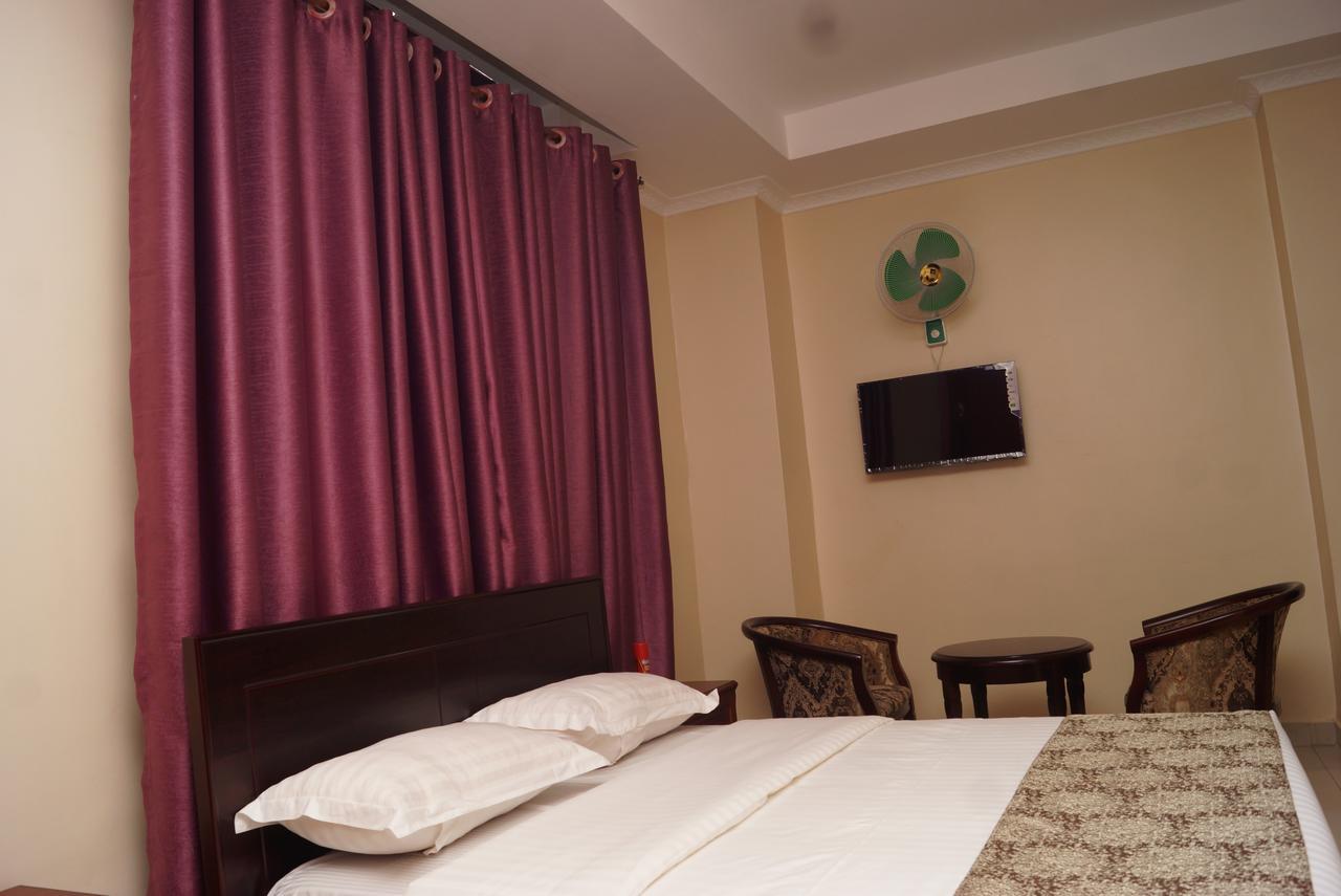 Diamonds Hotel Kampala Exterior photo
