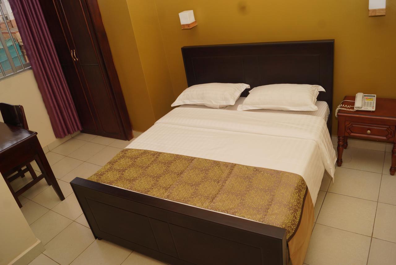 Diamonds Hotel Kampala Exterior photo