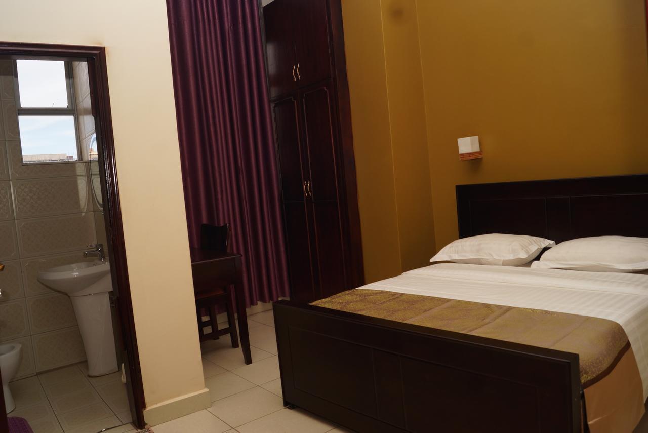 Diamonds Hotel Kampala Exterior photo