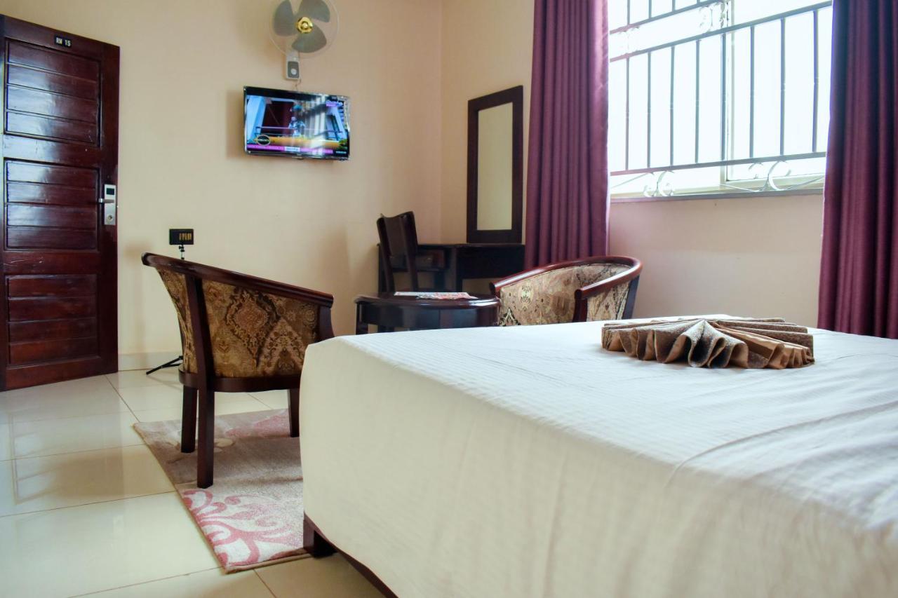 Diamonds Hotel Kampala Exterior photo