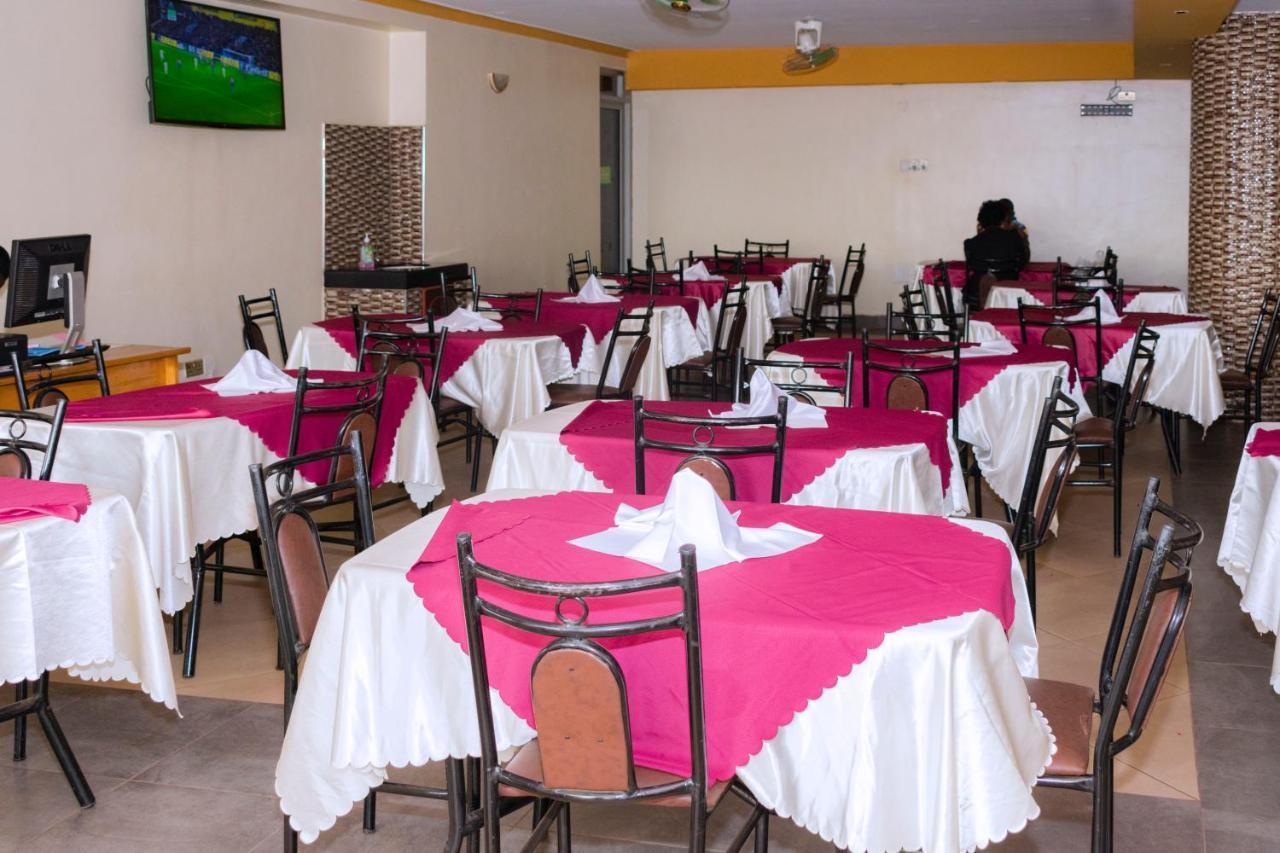 Diamonds Hotel Kampala Exterior photo